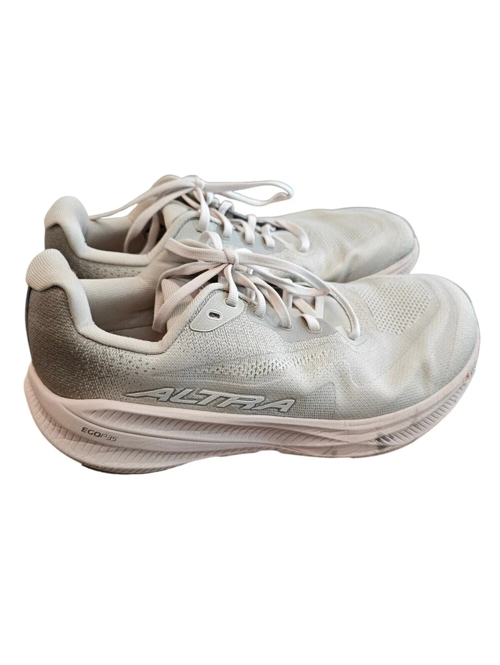 Altra Women's Sz 9.5 Experience Flow 3 road running shoes in a light grey